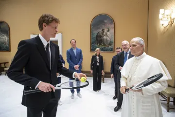 Novi papa voli tenis, ima dobar bekhend i primio je prvog tenisača svijeta