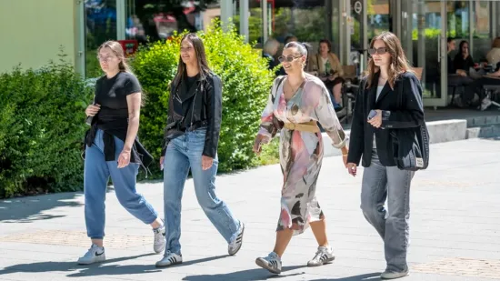 Četiri dame, svaka u svom điru: Ove žene znaju što je dobar outfit, pogledajte što su nosile