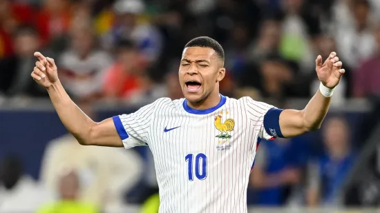 Mbappe ludovao nakon bolnog poraza, je li moguće da je ovo napravio sucu?